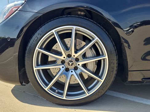 Used 2018 Mercedes-Benz S 560 Sedan image 12