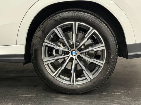 Used 2023 BMW X6 xDrive40i w/ M Sport Package AWD/4WD image 17