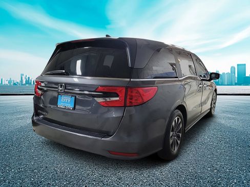 Used 2023 Honda Odyssey EX-L image 5