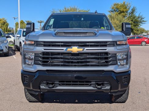 Used 2024 Chevrolet Silverado 2500 Custom w/ Custom Value Package image 8
