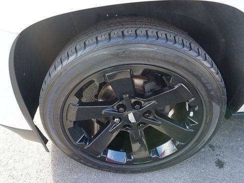 Used 2019 Cadillac Escalade Platinum image 15