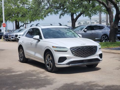 New 2026 Genesis GV70 2.5T Select AWD/4WD image 2