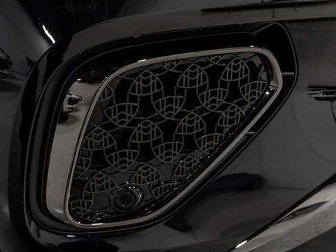 Used 2025 Mercedes-Benz Maybach GLS 600 4MATIC image 17