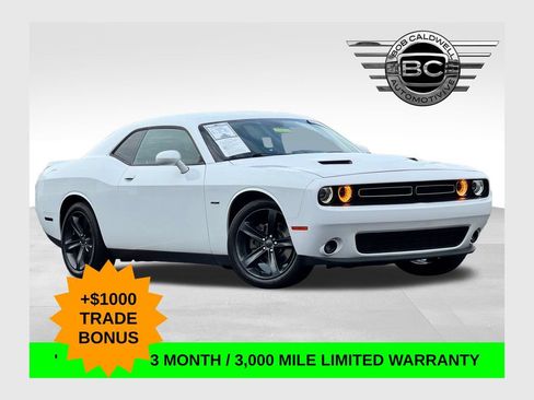 Used 2018 Dodge Challenger R/T RWD image 1