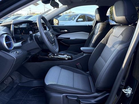 New 2026 Chevrolet Trax LT image 9