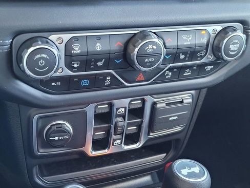 Certified 2025 Jeep Wrangler Unlimited Sahara w/ Safety Group image 11