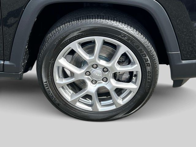Used 2023 Jeep Compass Latitude AWD/4WD image 6