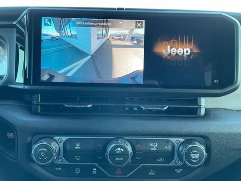New 2026 Jeep Gladiator Willys AWD/4WD image 19