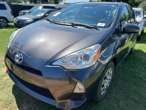 Used 2014 Toyota Prius C Two FWD image 2