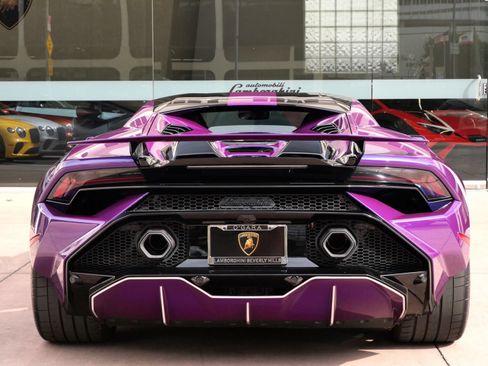 Used 2023 Lamborghini Huracan Tecnica RWD image 4