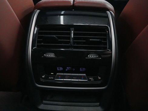 Used 2023 BMW X7 M60i w/ Executive Package image 38