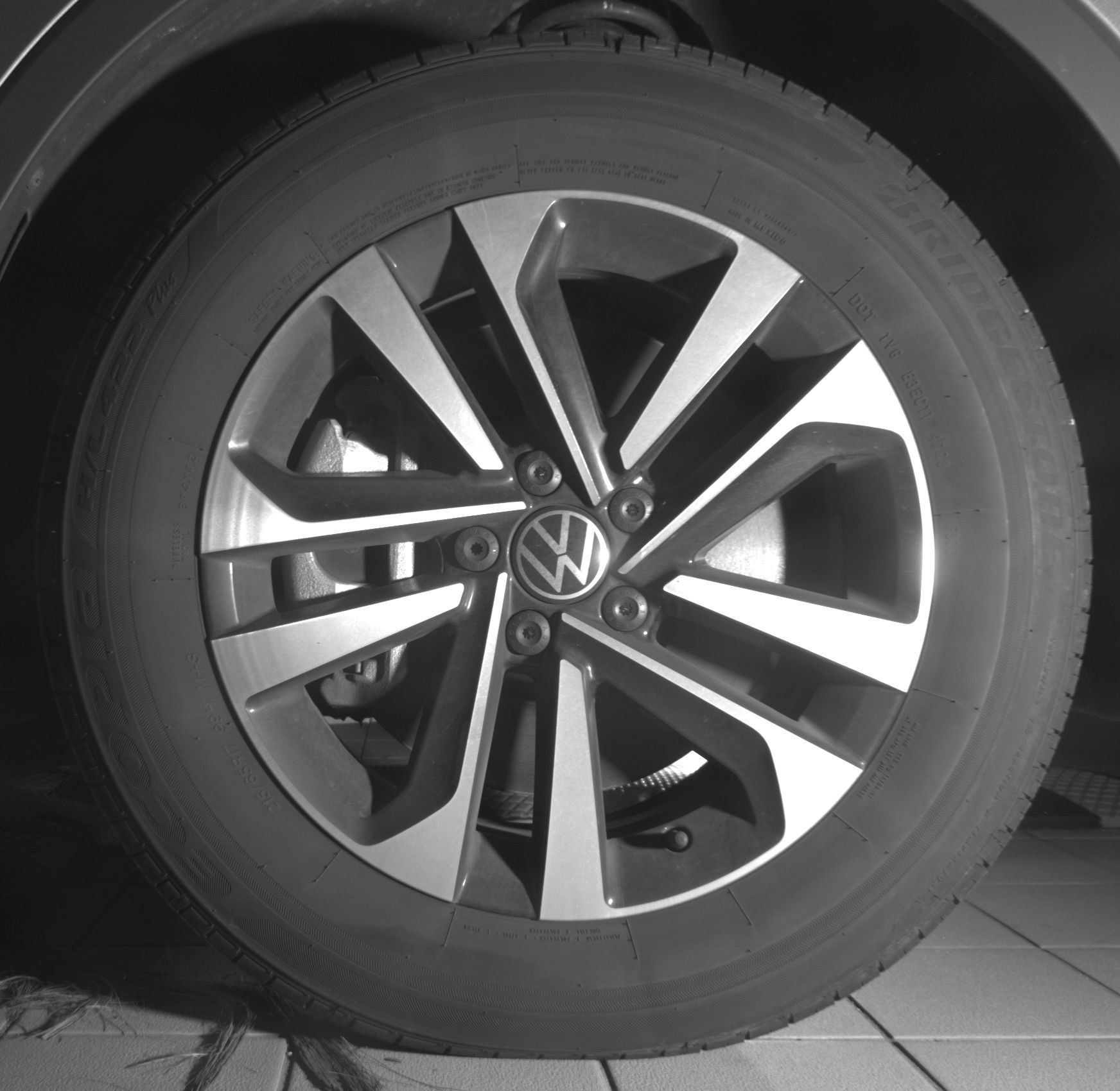 Used 2024 Volkswagen Tiguan S FWD image 25