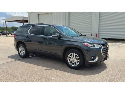 Used 2020 Chevrolet Traverse LT w/ LPO, Floor Liner Package FWD image 1