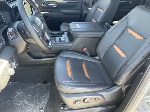 Used 2025 GMC Sierra 2500 AT4 w/ AT4 Premium Plus Package image 20