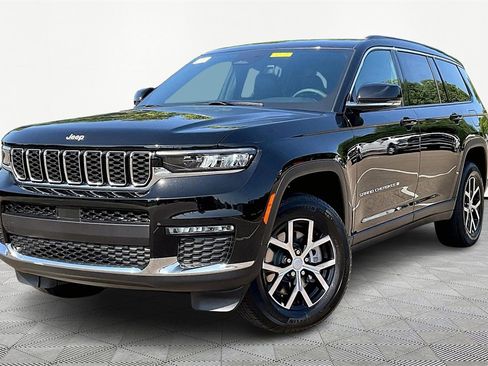 New 2025 Jeep Grand Cherokee L Limited w/ Trailer Tow Package image 2
