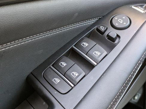 Used 2025 BMW X5 xDrive50e image 25