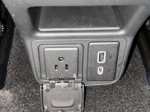 Certified 2023 Chevrolet TrailBlazer LT w/ Convenience Package image 19