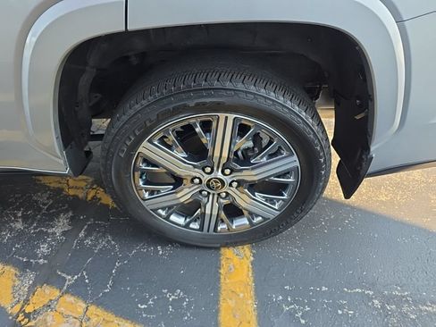 Used 2023 Toyota Sequoia Capstone AWD/4WD image 10