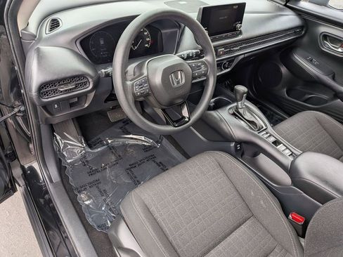 Used 2025 Honda HR-V LX image 14