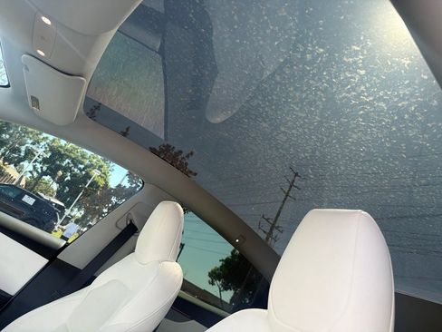 Used 2026 Tesla Model Y 2WD image 8