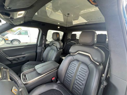 Used 2022 Rivian R1T Adventure AWD/4WD image 7