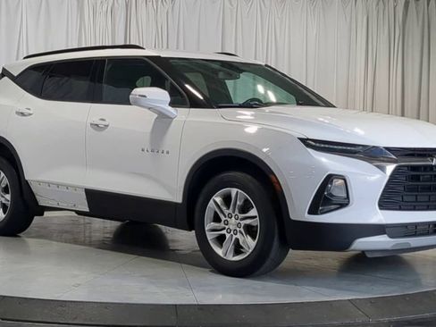 Used 2020 Chevrolet Blazer LT AWD/4WD image 2