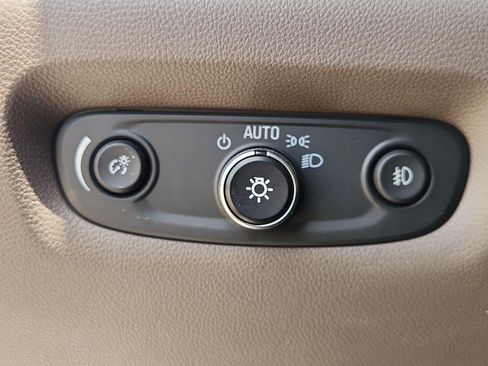 Certified 2019 Chevrolet Traverse LT FWD image 27