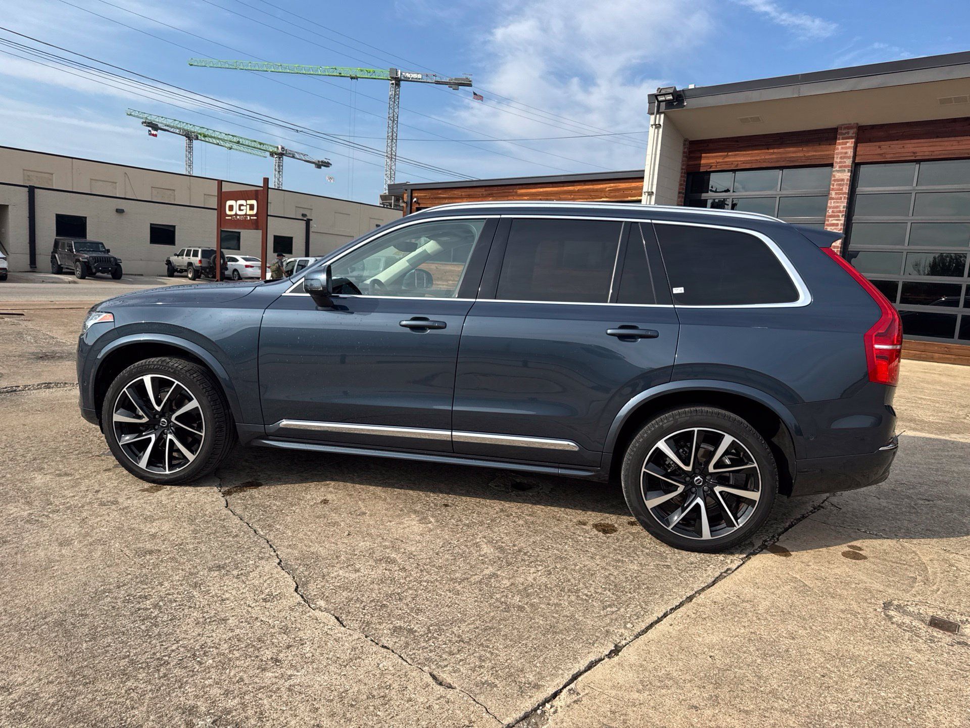 Used 2023 Volvo XC90 B6 Plus w/ Protection Package Premier AWD/4WD image 10