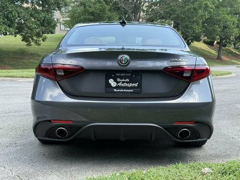 Used 2017 Alfa Romeo Giulia Ti w/ TI 19" Sport Package RWD image 6
