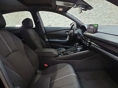 Used 2024 Honda Accord Sport image 8
