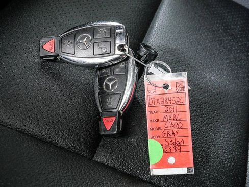 Used 2011 Mercedes-Benz C 300 Sedan image 37