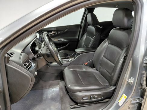 Used 2024 Chevrolet Malibu LT FWD image 3