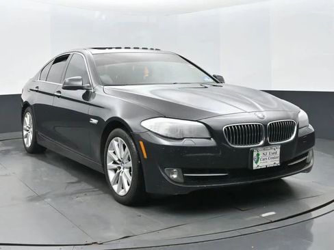 Used 2013 BMW 528i xDrive Sedan image 2