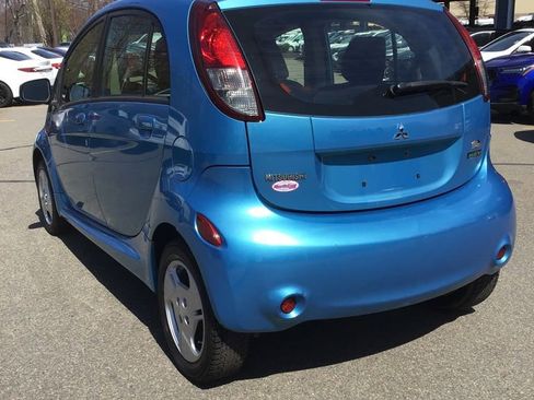 Used 2016 Mitsubishi i ES image 3