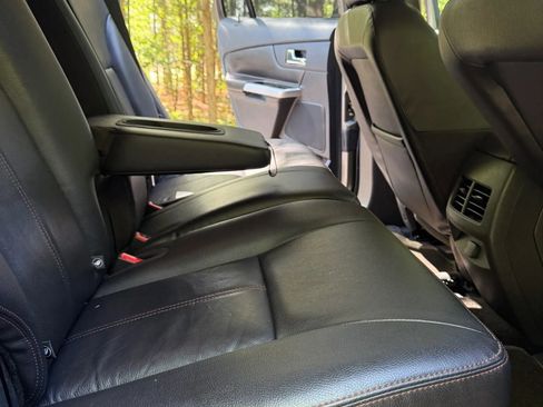 Used 2014 Ford Edge SEL w/ Equipment Group 205A FWD image 11