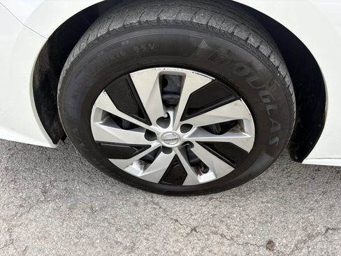 Used 2020 Nissan Altima 2.5 S image 11