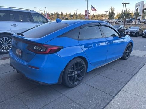 Used 2023 Honda Civic Sport image 5