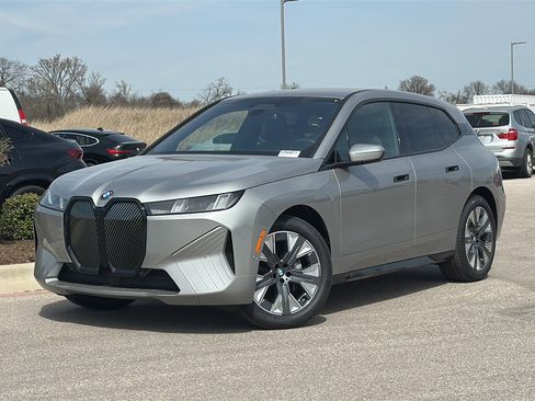 New 2026 BMW iX xDrive45 image 1