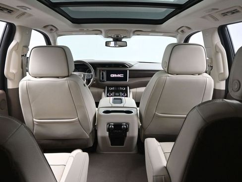 Used 2021 GMC Yukon Denali w/ LPO, Illumination Package image 43