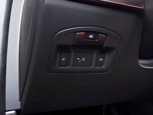 Used 2024 Jaguar I-PACE R-Dynamic HSE image 19