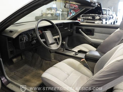 Used 1989 Chevrolet Camaro RS RWD image 28