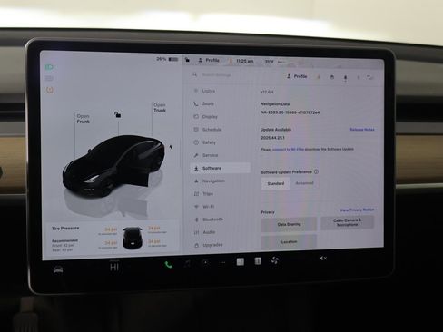 Used 2023 Tesla Model 3 Standard Range image 43