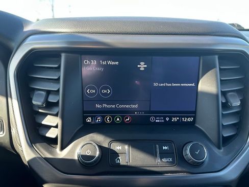 Used 2023 GMC Acadia AT4 image 21