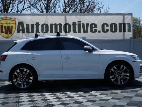 Used 2018 Audi SQ5 Premium Plus w/ S Sport Package AWD/4WD image 4