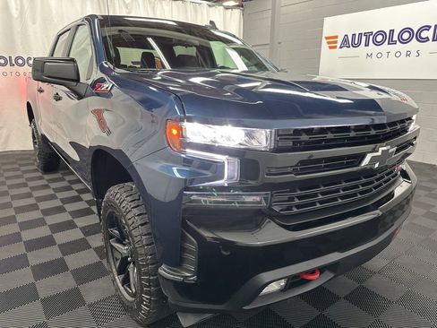 Used 2022 Chevrolet Silverado 1500 LT Trail Boss w/ Bed Protection Package AWD/4WD image 2