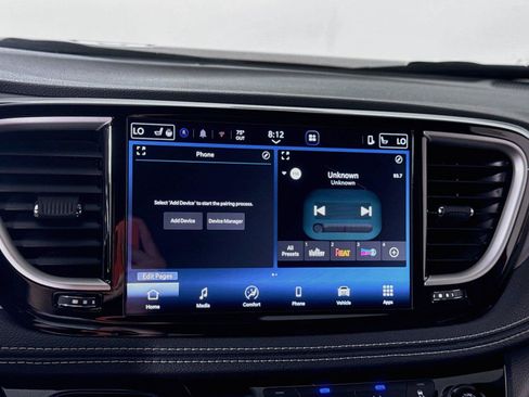 New 2027 Chrysler Pacifica Select AWD/4WD image 8
