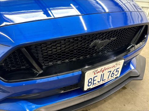 Used 2018 Ford Mustang GT Premium w/ GT Performance Package RWD image 28