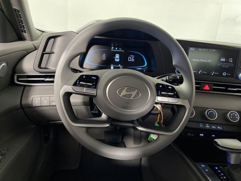 New 2026 Hyundai Elantra SE w/ Cargo Package FWD image 15