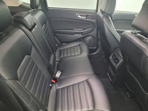 Used 2023 Ford Edge SEL image 19