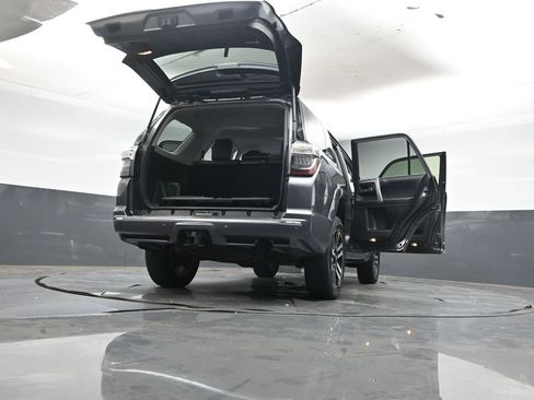 Used 2016 Toyota 4Runner Limited image 48